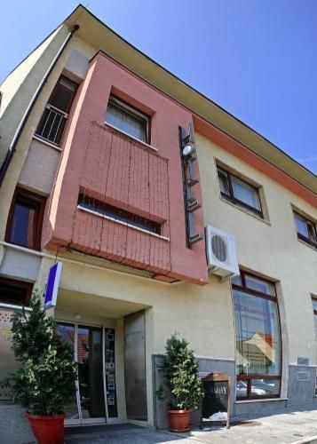 Hotel Maxim Svätý Jur Exterior foto